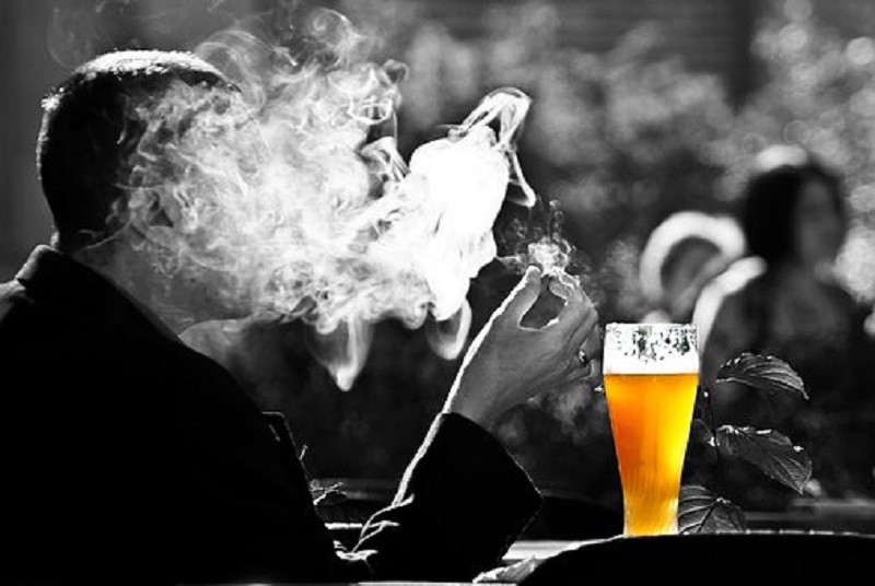 alcoholismo y tabaquismo