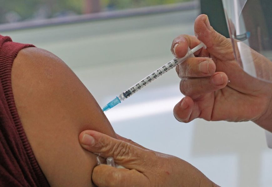 Cerrar las brechas en vacunación