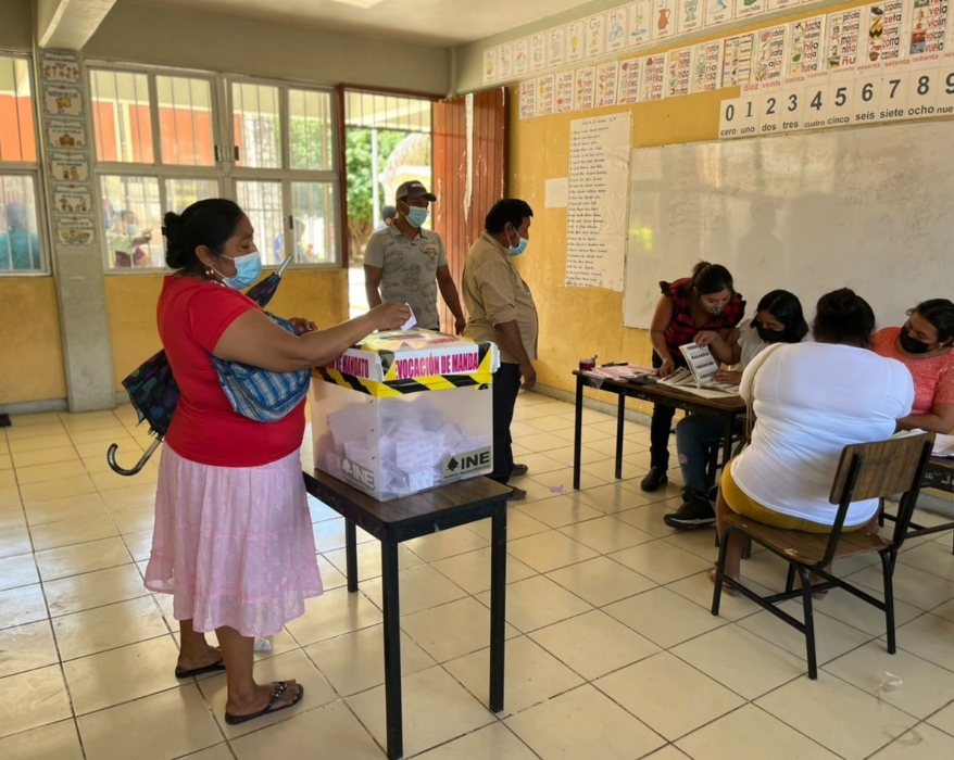 Conculta antipolítica